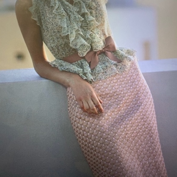 leifsdottir Dresses & Skirts - Anthropologie Leifsdottir Pink Scallop Shell Skirt